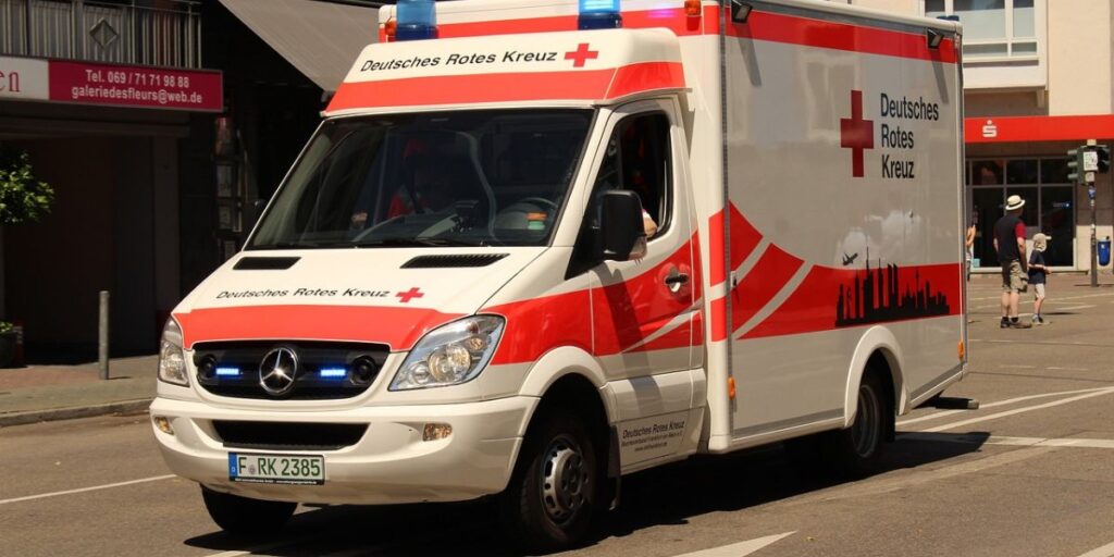 Lucrative Side Hustle Delivering Medical Supplies in 2025